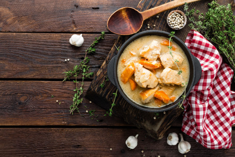 Cocotte en fonte un allié incontournable de toutes les cuisines du monde