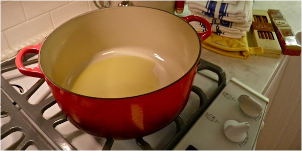 La cuisson en cocotte en fonte céramique ou avec une cocotte-minute