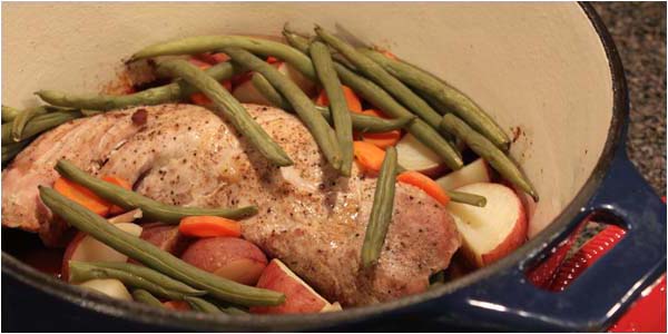 Pintade en cocotte en fonte, recette facile à réaliser